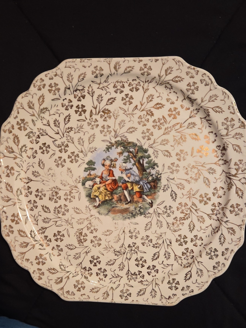 NWOT White and 22k Gold Porcelain Decorative Plate with Pastoral Scene